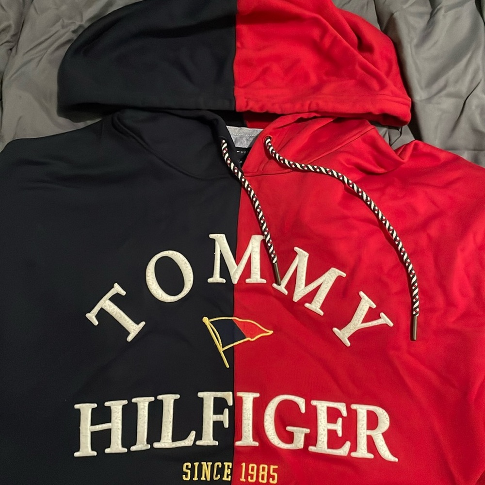 Tommy Hilfiger oversized hoodie (women’s medium)